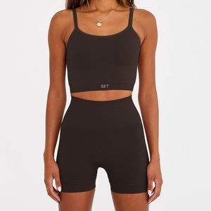NWT Sculptflex Biker Shorts in Espresso